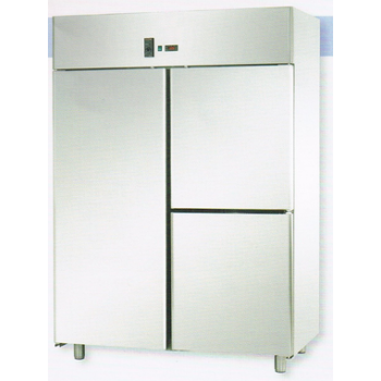ARMOIRE STATIQUE GN 2/1 EN ACIER INOXYDABLE AVEC 1 PORTE ET 2 PORTES ET DISPOSITION VIANDE - Température 0 / 10 C
