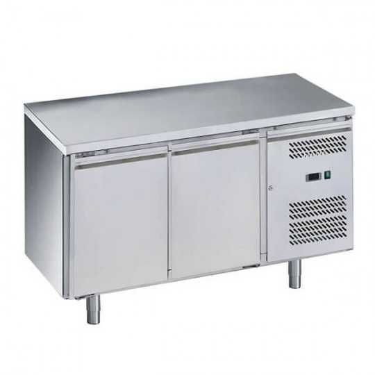 Refrigerated pastry table with 2 doors for 60 x 40 trays | 151 x 80 x 85 H cm