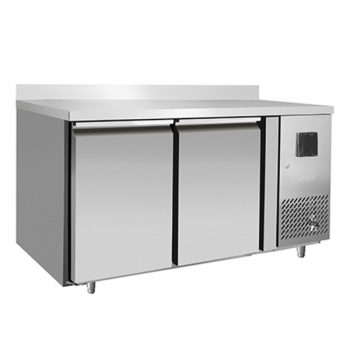 Freezer table with 2 doors and splashback -22° / -17° C | 136 x 70 x 95 H cm