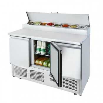 3-door Saladette with condiment holder | 138 x 70 x 95 H cm