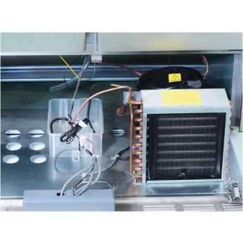 Saladette 3 doors with curved glass, intermediate shelf and bowl holder | 136.5 x 70 x 129.5 H cm