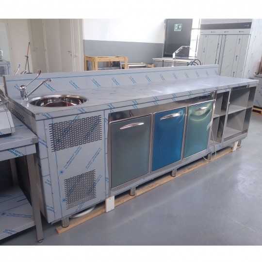 Bar counter with 3 refrigerated compartments, 2 neutral compartments and sink, length 300 cm
