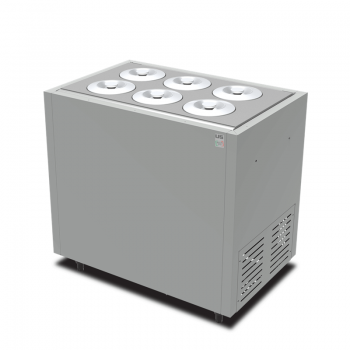 Built-in 6-flavor cockpit ice cream counter with COMBI reserve