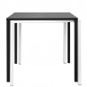 TABLE CARRÉE AVEC STRUCTURE EN MÉTAL PEINT