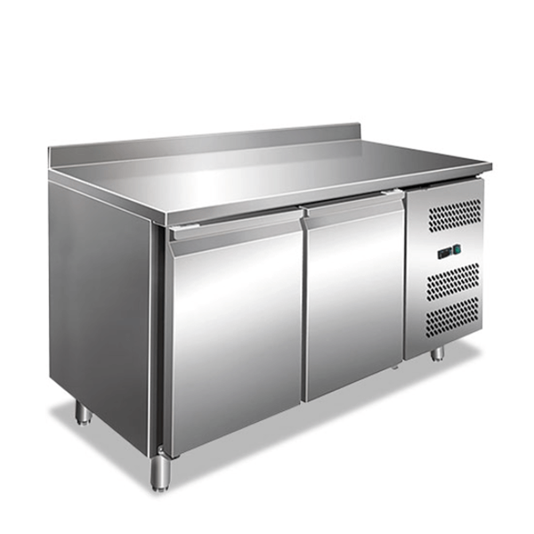 Tavolo refrigerato 2 porte con alzatina +2°/+8° C | 136 x 70 x 95 cm